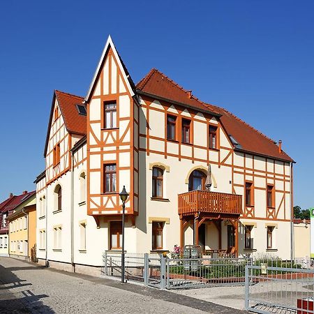 Ferienwohnung Morgensonne Am Kurpark Bad Berka - Parkplatz - Spielplatz - Wlan - 2 Schlafzimmer 部屋 写真